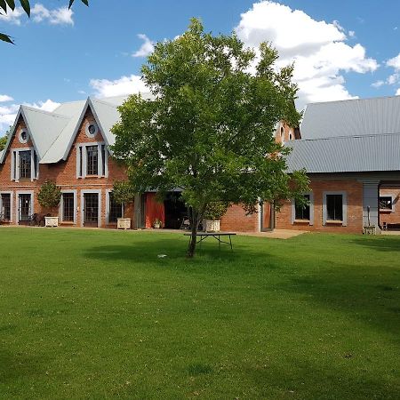 Millstream Inn Guest House Skeerpoort Экстерьер фото